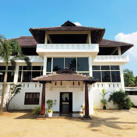 Cherai Beach Palace Buitenkant foto