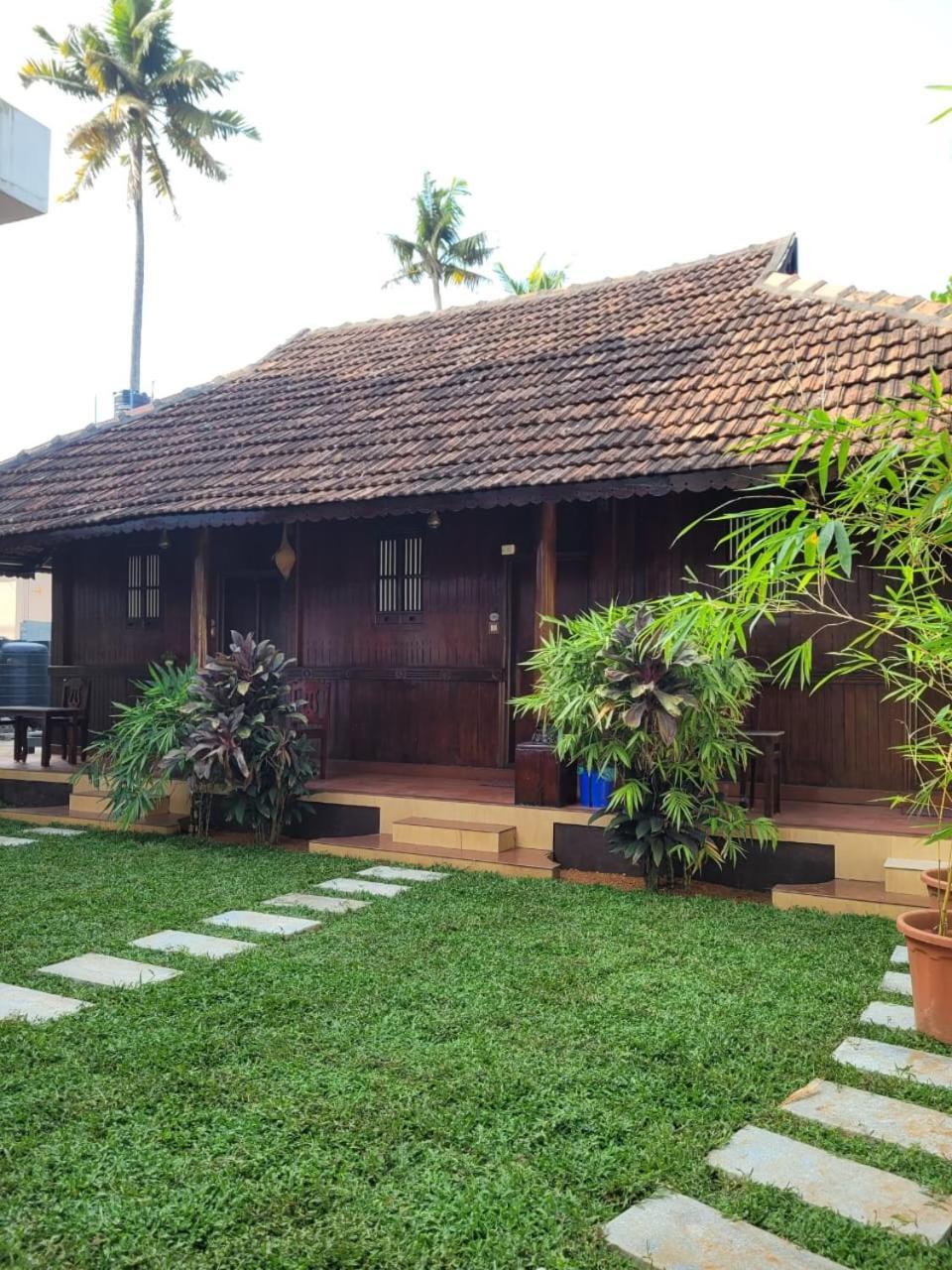 Cherai Beach Palace Buitenkant foto